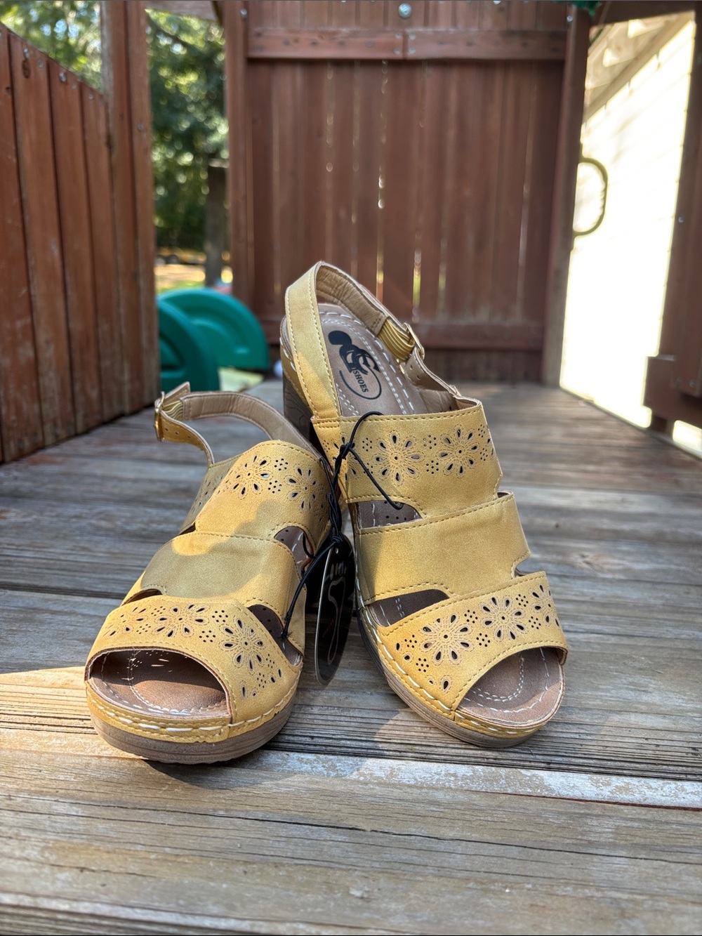 Women's Yellow Floral Cutout Slingback Heels with Block Heel - Picture 6 of 15